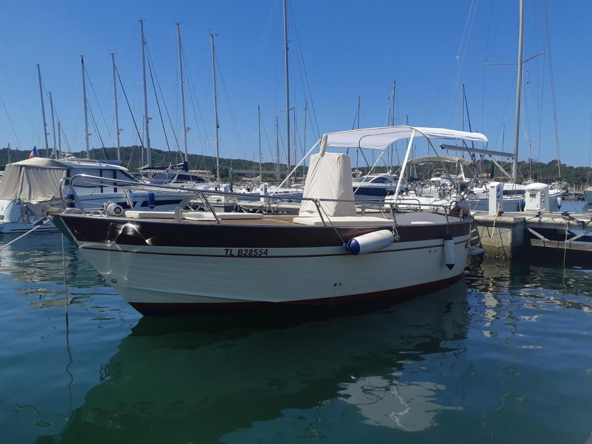 Hebergements Bateaux A Quai Porquerolles Exterior foto